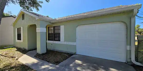 19583 KAPOK COURT
