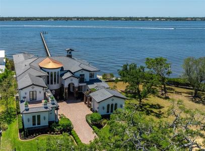 2107 4TH STREET COURT W