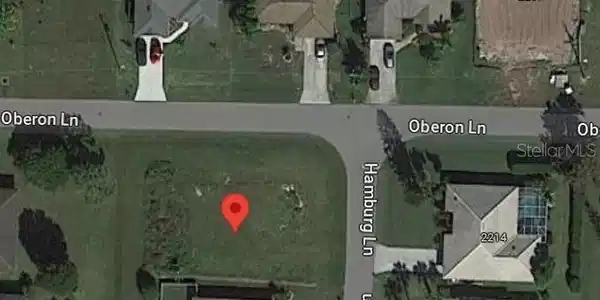 2215 HAMBURG LANE