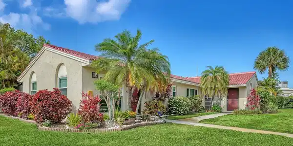 2121 PUEBLO CIRCLE
