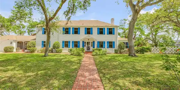 639 JOHN ANDERSON DRIVE