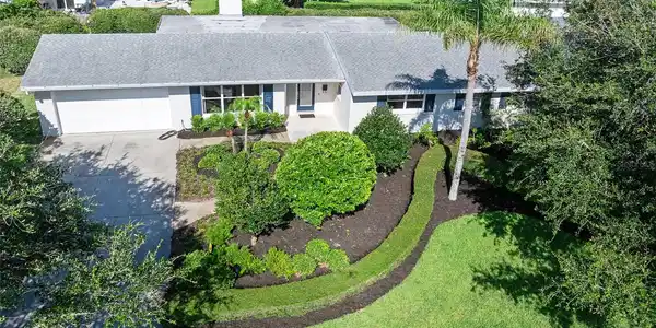 240 OAK DRIVE