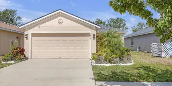 1022 CHANDLER SNOWDEN COURT