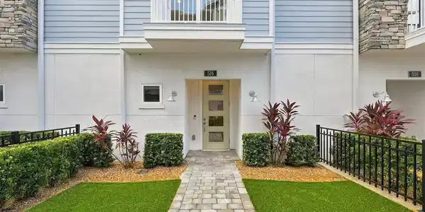 516 LAUREL PARK DRIVE