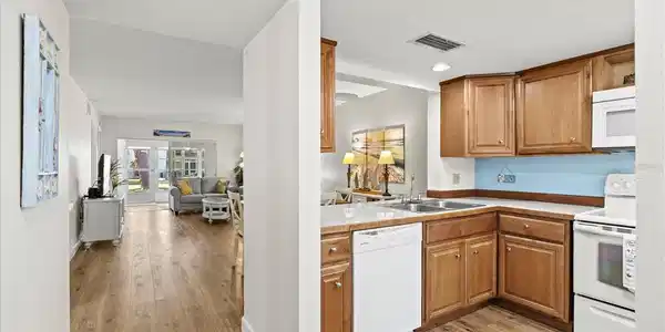 Image 4 Image 4