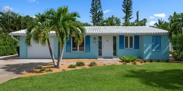 406 BAY PALMS DRIVE