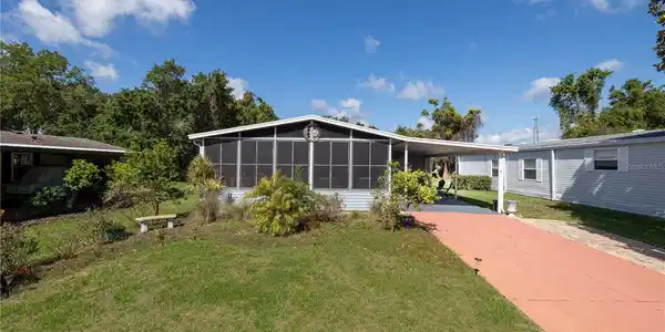 208 SCHOONER AVENUE