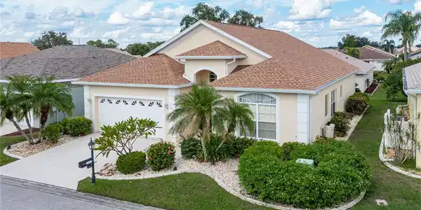 1676 PALACE COURT