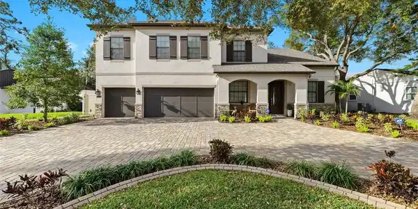 3605 E TAMPA CIRCLE