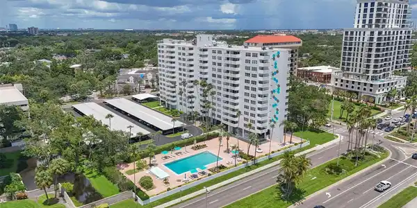 2401 BAYSHORE BOULEVARD