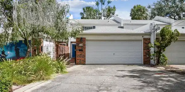 106 S LAUBER WAY