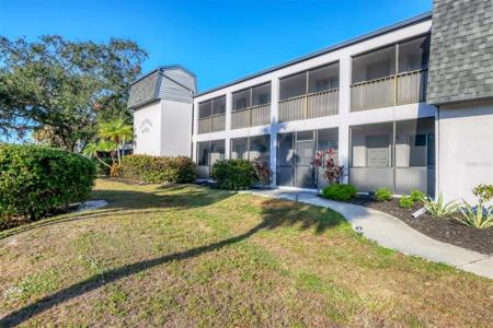 2124 N TAMIAMI TRAIL