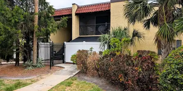 105 S OBRIEN STREET