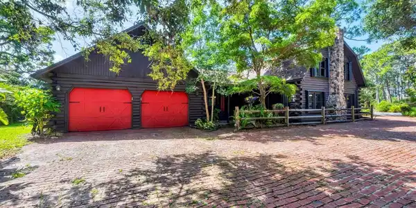 1550 BAYSHORE DRIVE