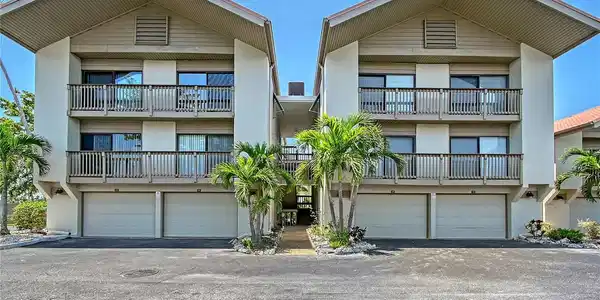 1159 LAKE HOUSE CIRCLE