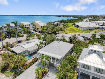 229 S HARBOR DRIVE