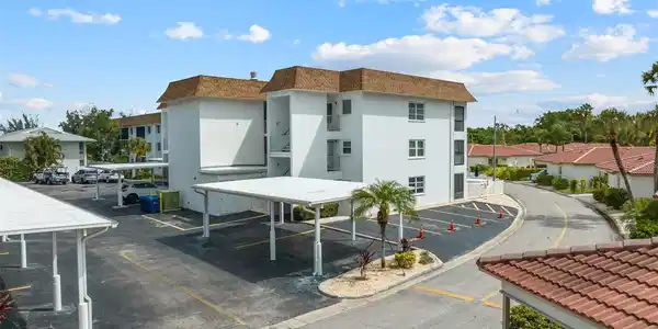 110 VISTA HERMOSA CIRCLE
