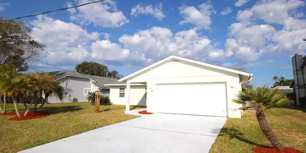19 CEDARFIELD COURT