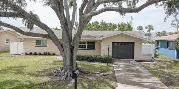 11188 64TH TERRACE