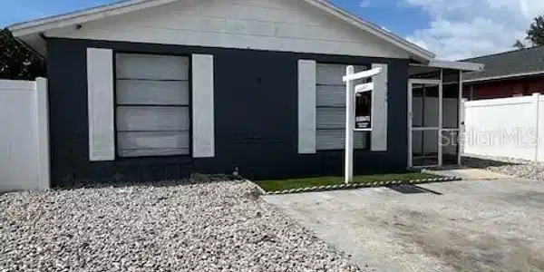9106 TELFORD COURT