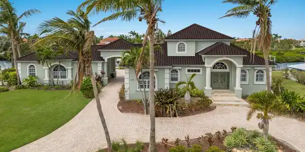 4355 POMPANO LANE