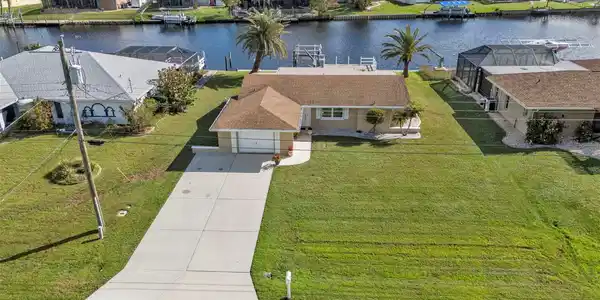 201 W TARPON BOULEVARD NW
