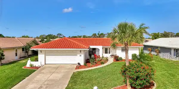 74 WINDSOR DRIVE