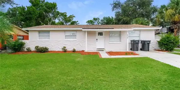 6426 EDEN LANE