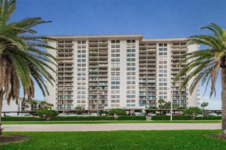 400 ISLAND WAY