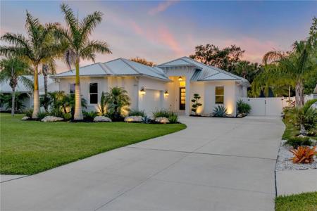 102 INLET SHORES DRIVE