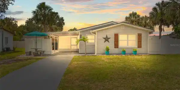 512 FLAME TREE DRIVE