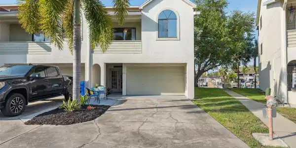 2387 HANOVER DRIVE