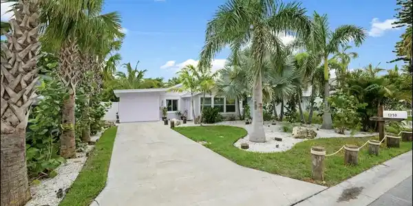 1210 BAY PALM BOULEVARD