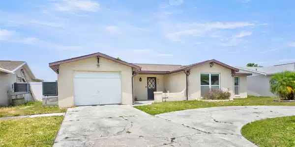 6231 WESTPORT DRIVE