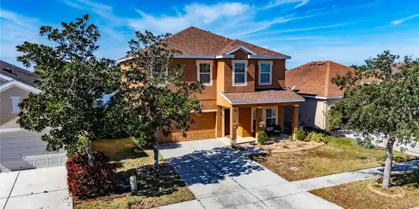 708 FERN LEAF DRIVE