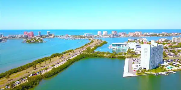 31 ISLAND WAY