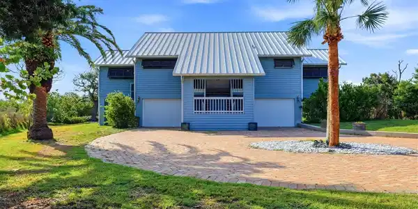1649 MANOR ROAD