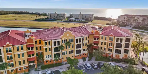 95 VIVANTE BOULEVARD