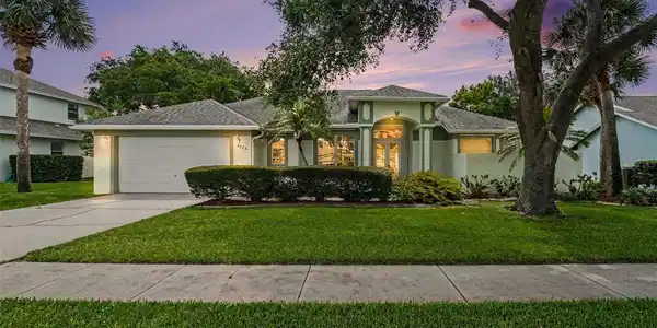 4024 SAND RIDGE DRIVE