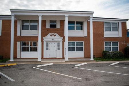4158 TAMIAMI TRAIL