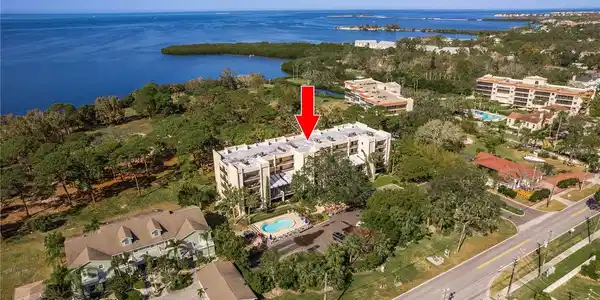 206 TARPON POINT