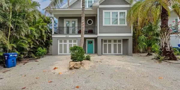 210 N HARBOR DRIVE