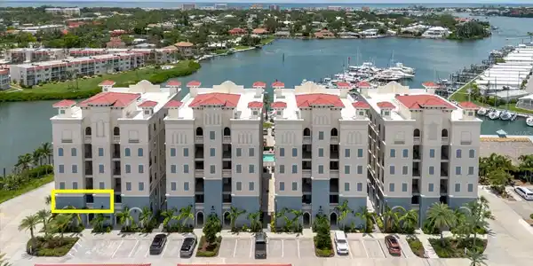 501 TAMIAMI TRAIL N