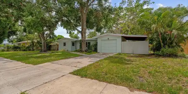 1309 11TH AVENUE W