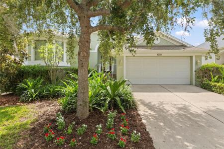 1010 TEAL POINTE