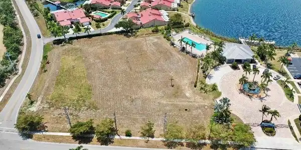 2001 BAL HARBOR BOULEVARD
