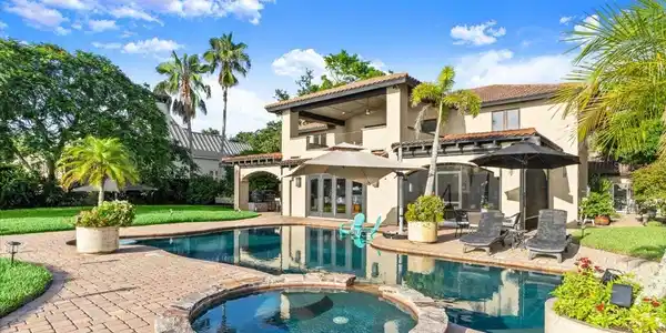 206 CANOVA DRIVE