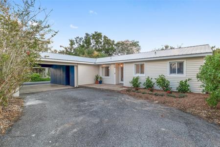 2310 N WATERSEDGE DRIVE