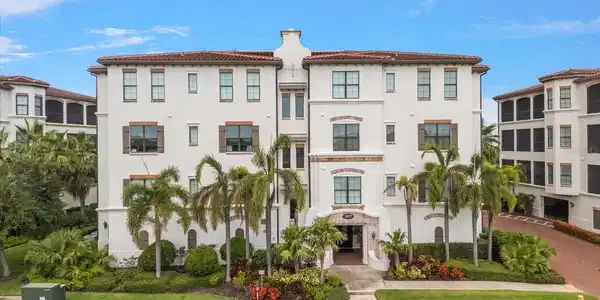 5707 YEATS MANOR DRIVE