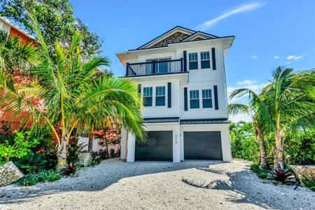 5219 CALLE MENORCA